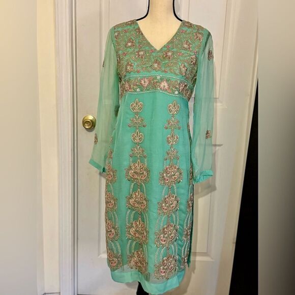 PAKISTANI CUSTOM DESIGNED EMBROIDERED DRESS 3 PIECE - Picture 5 of 9